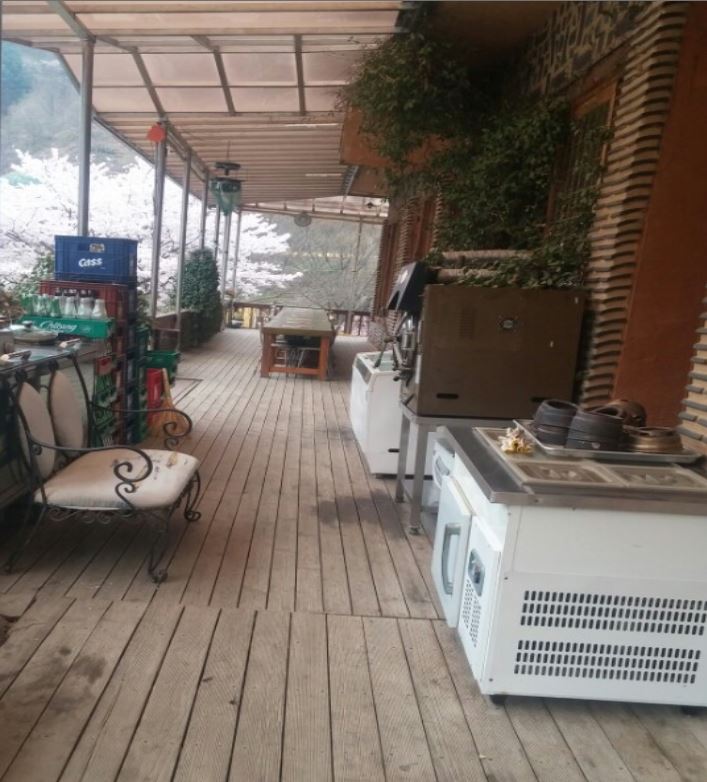 단체룸 테라스.JPG